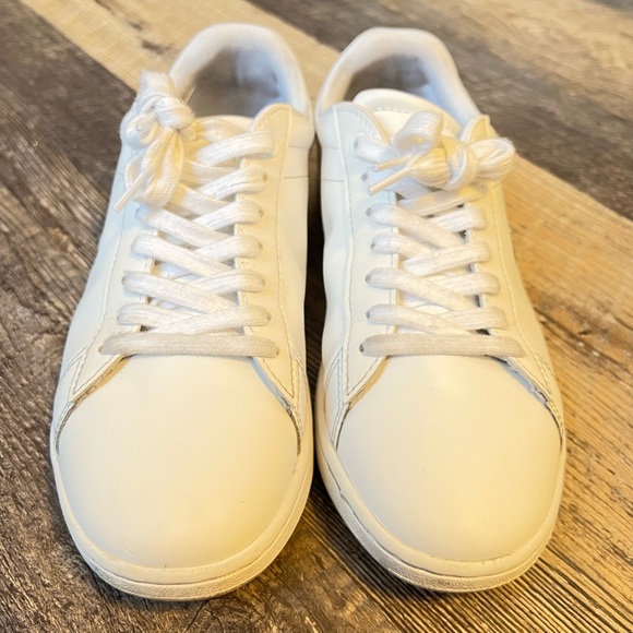 Womens Carnaby Lacoste Sneaker 🐊 - Picture 3 of 5